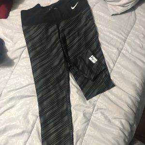 Nike leggings